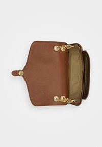 Lauren Ralph Lauren BRADLEY SHOULDER BAG MEDIUM - Τσάντα χιαστί - tan