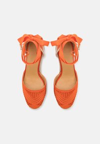 Castañer CARINA - Sandali con plateau - naranja