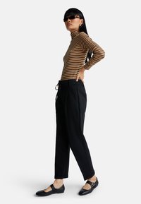 United Colors of Benetton Stoffhose - black