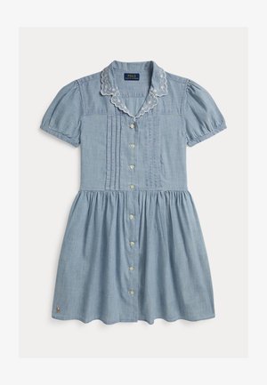 Lyseblå kortærmet kjole med knapper foran, broderet bølget krave, pressepydning detaljer og samlet nederdel fra Polo Ralph Lauren.