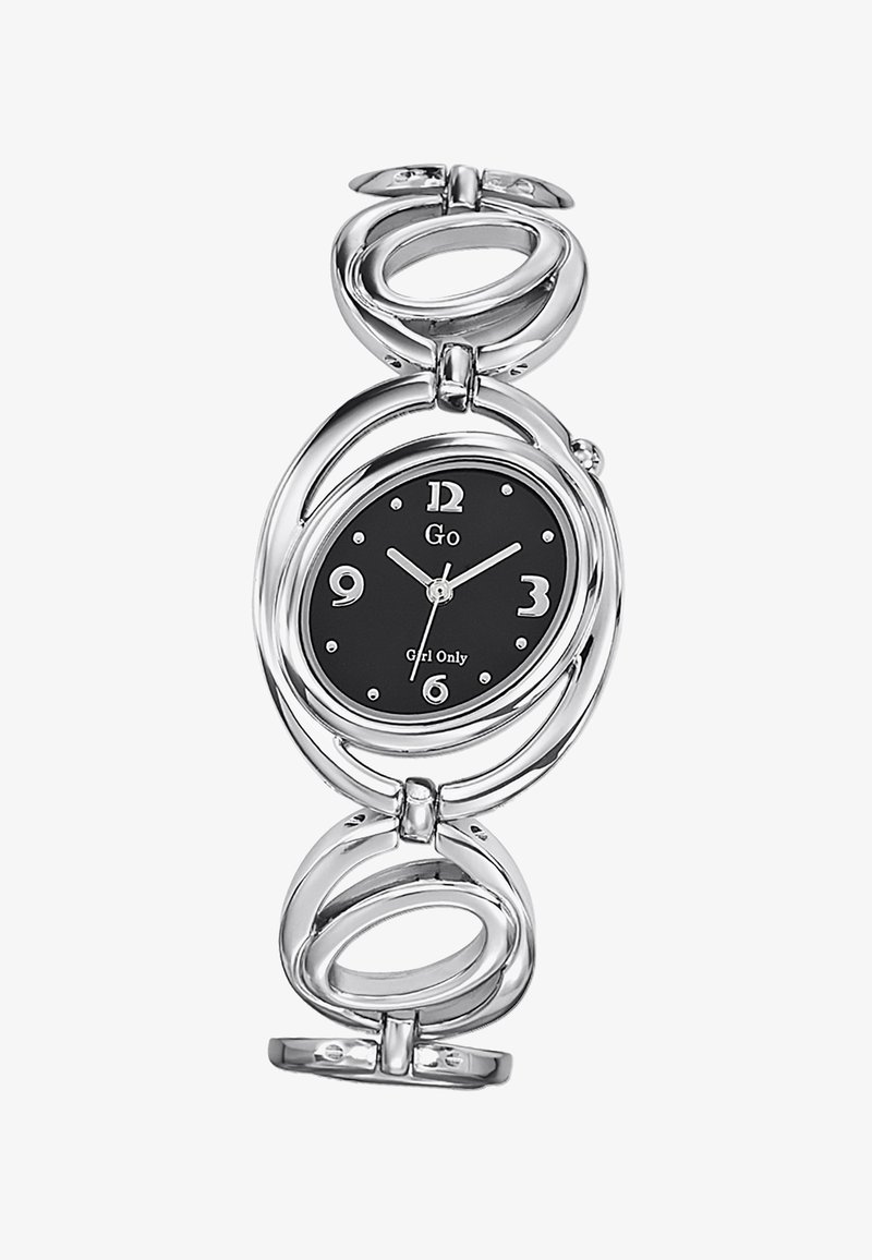 Montre-bracelet en argent avec un cadran rond noir, de grands index horaires en argent et des maillons ovales flexibles reliant le bracelet.