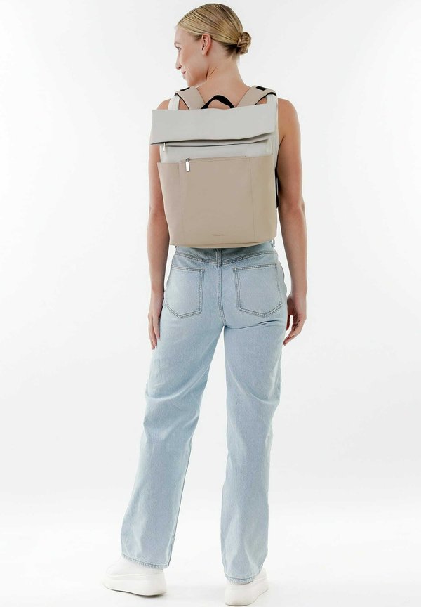 Tagesrucksack - sand