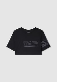 T-shirt corta nera con maniche corte e scollatura rotonda. Presenta la scritta "TRY TO STOP" stampata in grigio audace sul davanti.