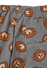 Grijze stoffen shorts met een herhalend berenprint in bruin en roomkleurige tinten. Elastische tailleband en een klein zakje aan de zijkant.