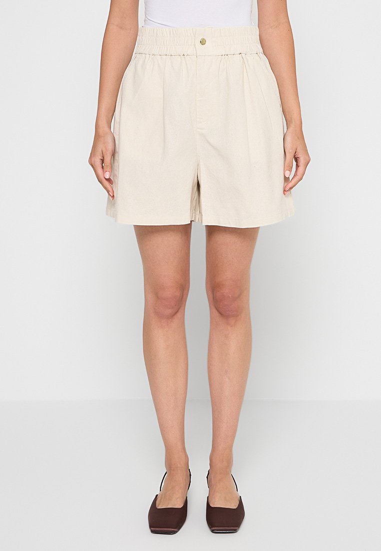 Barbour International Shorts beige Barbour International Shorts beige