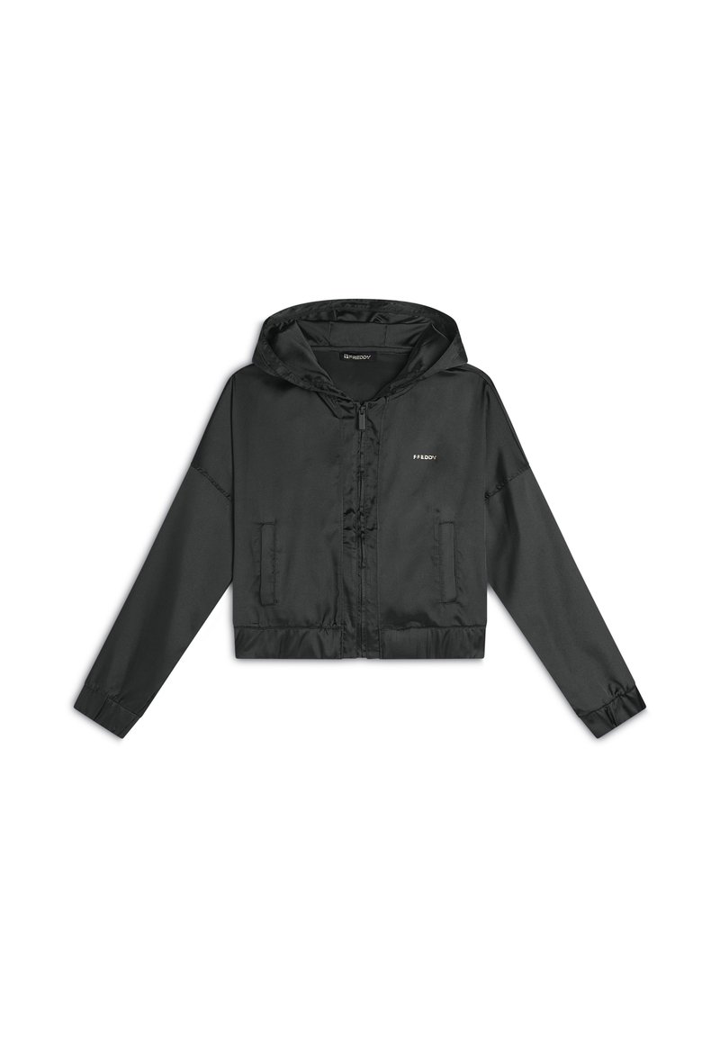 Veste noire courte en tissu brillant, dotée d'une capuche, d'un zip à l'avant, de deux poches latérales et de poignets élastiques. Petit logo sur la poitrine.