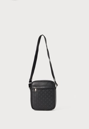 EMBLEM EMBOSS REPORTER - Schoudertas - black