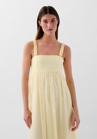 Scalpers CUTE GATHER - Robe de jour - light yellow