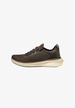 OYSHO, OY/AC 200 TRAINING TRAINERS - Tenisky - brown