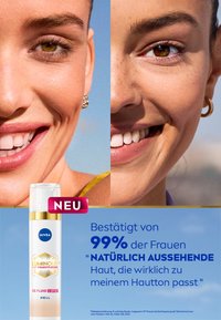 NIVEA Luminous CC Fluid in einer Flasche mit einem weißen und goldenen Design. Zwei Nahaufnahmen lächelnder Gesichter mit unterschiedlichen Hauttönen und -texturen, helles Licht.