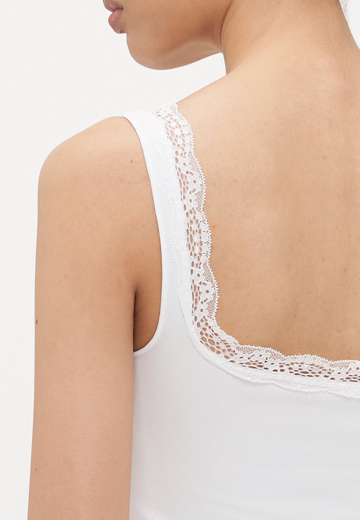 ONLVICKY SINGLET SQUARE NECK