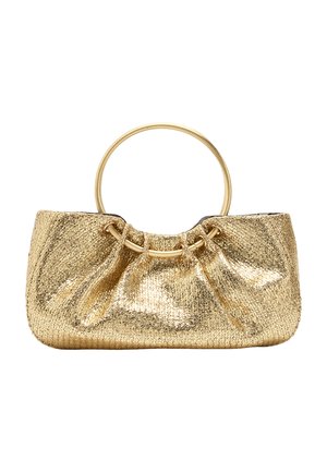 Mała metaliczna złota torebka z marszczoną teksturą i okrągłym złotym uchwytem na górze, zaprojektowana do noszenia w ręku.