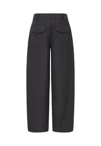 Pantalon noir à jambes larges, taille haute et deux poches à rabat à l’arrière, sur fond blanc.