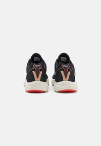 Reebok Classic PREMIER TRINITY  - Sportcipő - core black/chalk/dyna red