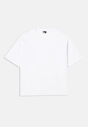 T-shirt branco de manga curta feito de algodão. Apresenta um clássico decote redondo, corte descontraído e sem padrões ou gráficos visíveis.