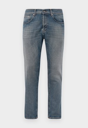 Blå denim jeans med rett ben-design, foran og bak lommer, beltehemper, og et subtilt falmet mønster.