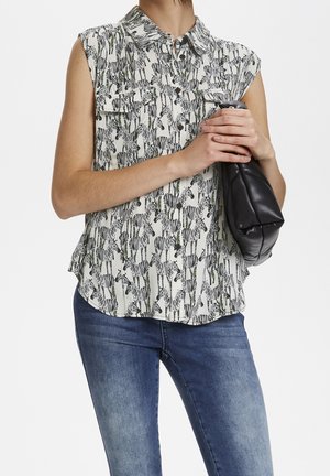 Soaked in Luxury Blusa - off-white