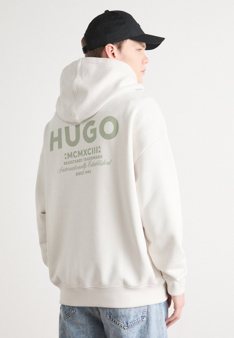 HUGO NAZARDO - Melegítőfelső - open white