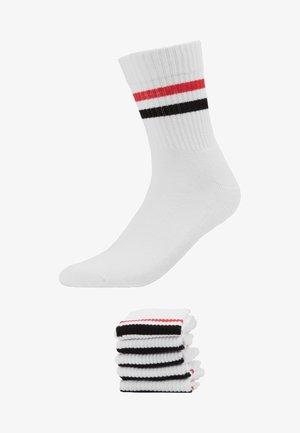 Bijele čarape do gležnjeva s rebrastom teksturom, sa crvenim i crnim prugama oko manšete. Uključuje paket od šest pari.