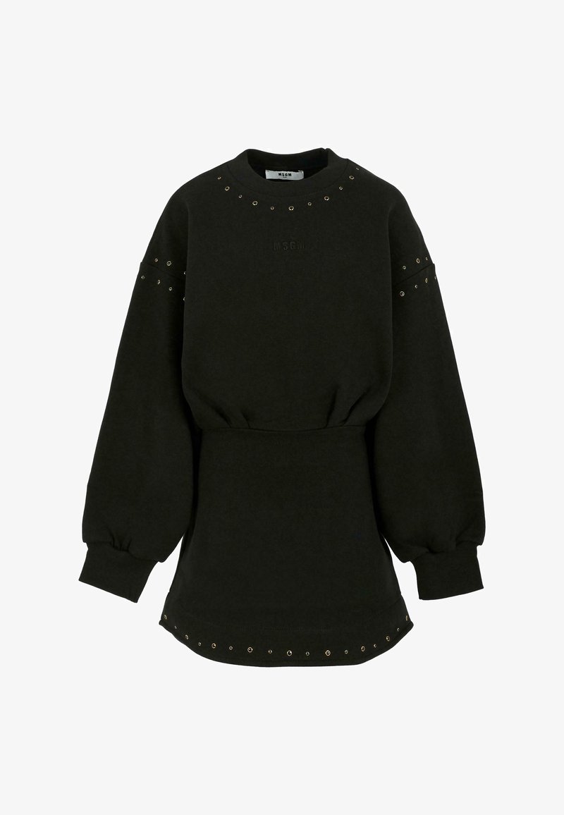 Czarna sukienka dresowa z długim rękawem, z bufiastymi rękawami, dopasowaną talią, małymi metalowymi oczkami w okolicy dekoltu, rękawów i hemu oraz wytłoczonym logo na piersi.