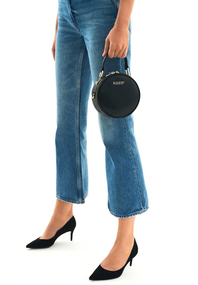 Damen Klassische Pumps | Kazar STONE PUMPS ON A COMFORTABLE LOW HEEL Pumps black/schwarz - WD21392 Damen Klassische Pumps | Kazar STONE PUMPS ON A COMFORTABLE LOW HEEL Pumps black/schwarz - WD21392
