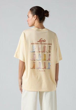 Levi's®, LSE_GRPH SHORT STACK TEE LSE_STARDUST FR - T-shirt print - rutabaga - white -