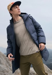 Patagonia JACKSON GLACIER PARKA - Kaput ispunjen paperjem - smolder blue