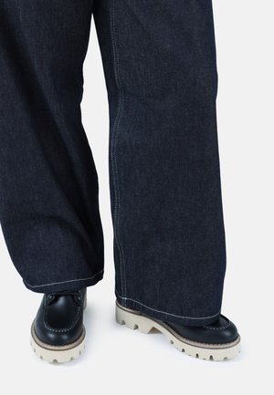 Bronx REAVY UNISEX - Suvarstomi aulinukai - black/off white