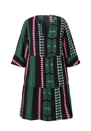 Schwarzes Kleid mit grünen und pinken geometrischen vertikalen Streifen, dreiviertel Ärmeln und einem gestuften Rock mit V-Ausschnitt.