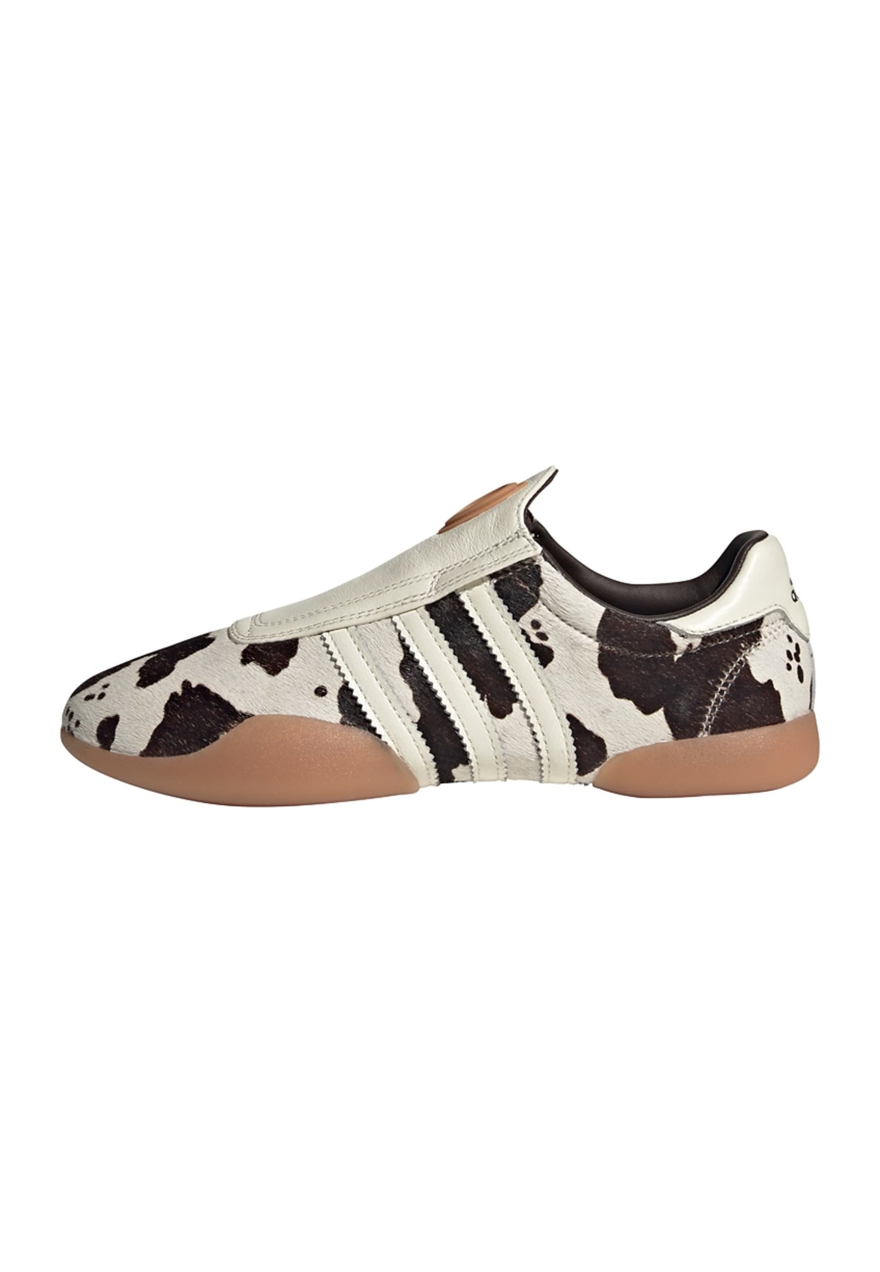 adidas gazelle silver green womens adidas La Trainer OG Super Coral main image 1