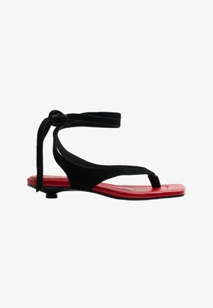 Marks & Spencer TIE STRAP KITTEN HEEL - Sandaler m/ skaft - black