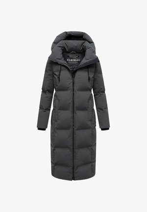 Hosszú, szürke puffernadrág magas gallérral, elülső cipzárral és elasztikus mandzsettákkal. Lépésről lépésre tűzött textúrával és oldalsó zsebekkel rendelkezik.