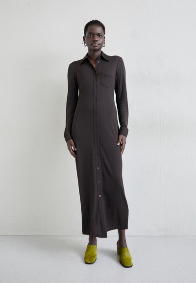 Filippa K DRESS - Maksi suknelė - dark choco