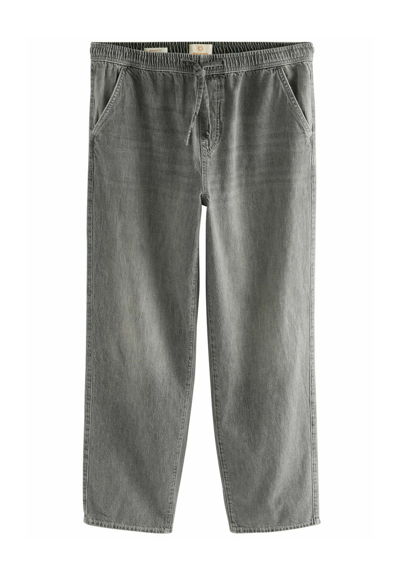 Pantaloni din denim gri, cu o croială relaxată, talie elastică, șnur și două buzunare laterale. Au o textură netedă și un design cu picioare drepte.