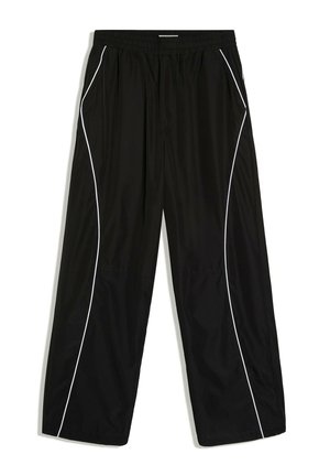 Bershka, TECHNIC PIPINGS - TROUSERS - Stoffhose - black