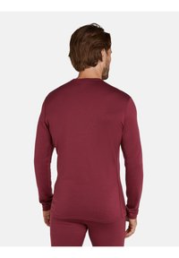 icebreaker MEN TECH - Camiseta interior - port