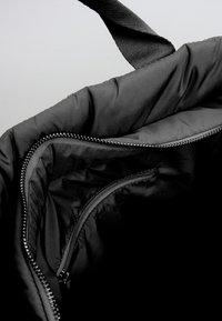Jimmy Key QUILTED PATTERNED - Sac à main - black