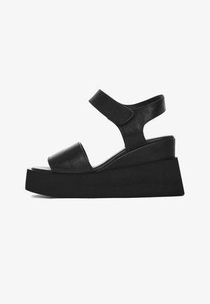 Derimod, Sandales à plateforme - black