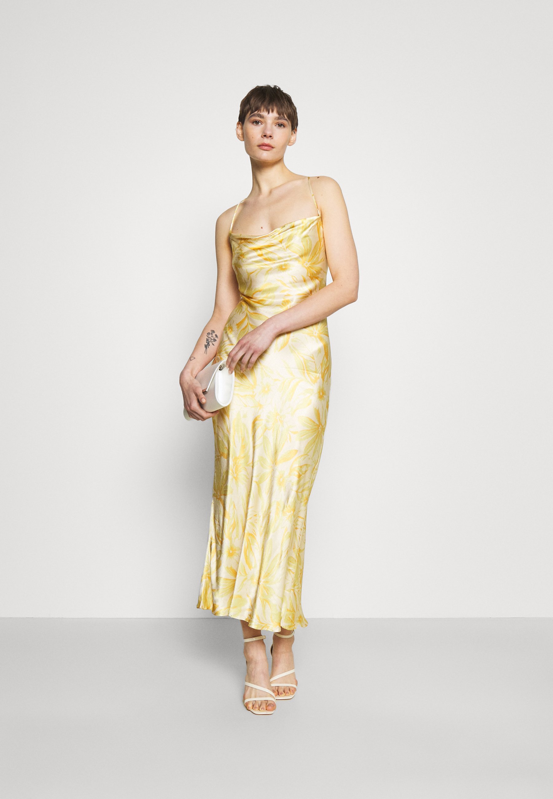 yellow bec and bridge