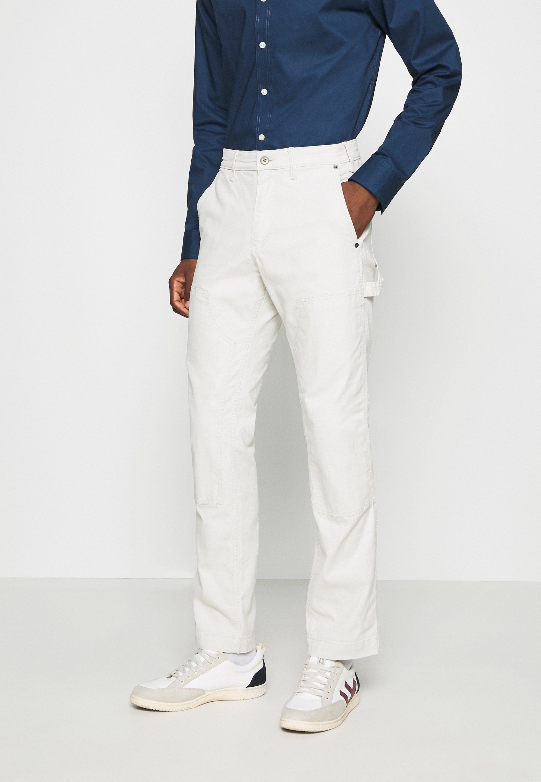 GAP WORKERS PANT Bukse off white Zalando.no Club Monaco STRAIGHT LEG WORK PANT - Bukse - white