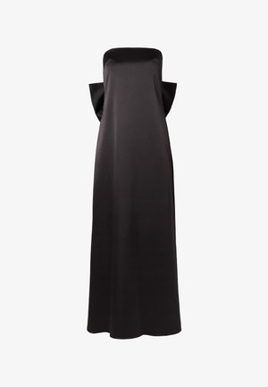 Schwarzes, trägerloses, bodenlanges Kleid mit glatter Textur und weiten Ärmeln. Einfaches Design ohne Muster oder Verzierungen.