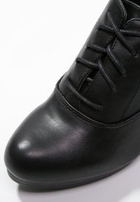 Anna Field Ankelboots - black