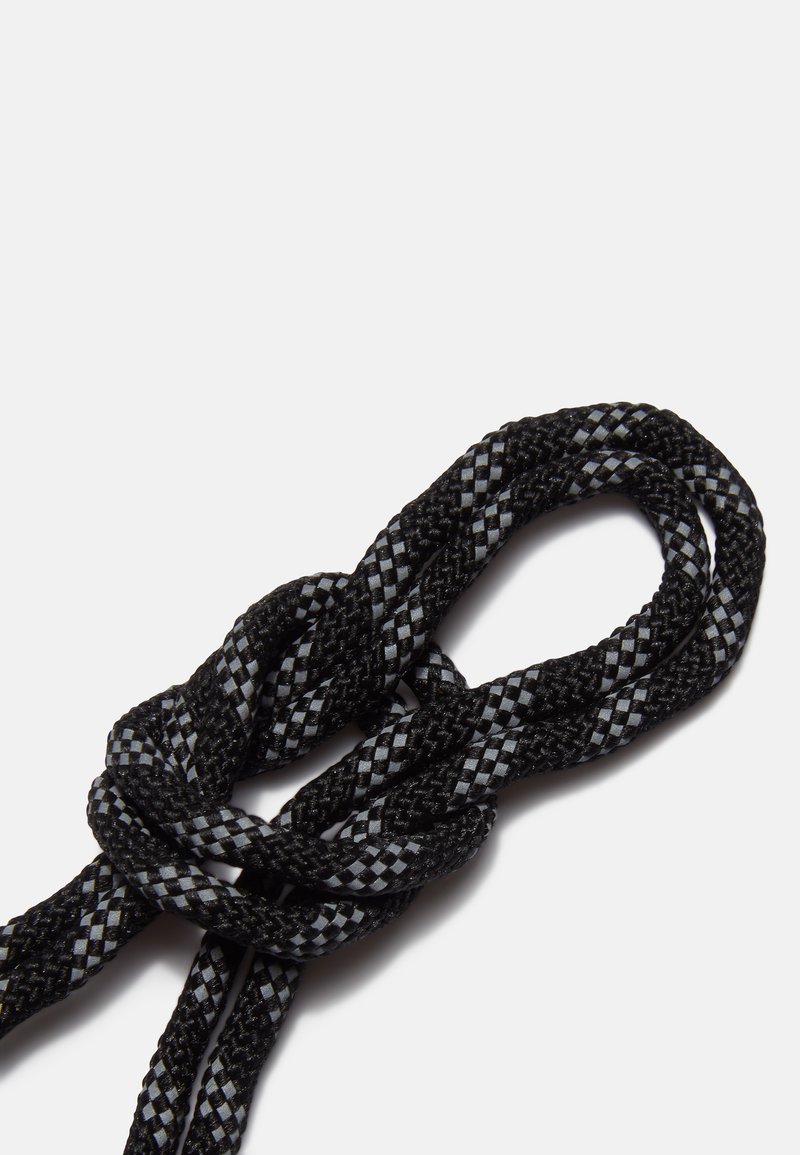 Cuerda negra trenzada con un patrón texturizado y acentos grises, con un nudo en el centro para un detalle de diseño adicional.