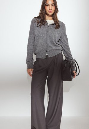 NA-KD Neuletakki - grey