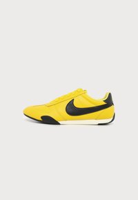 Δεν επιλέχθηκε, tour yellow/black sail