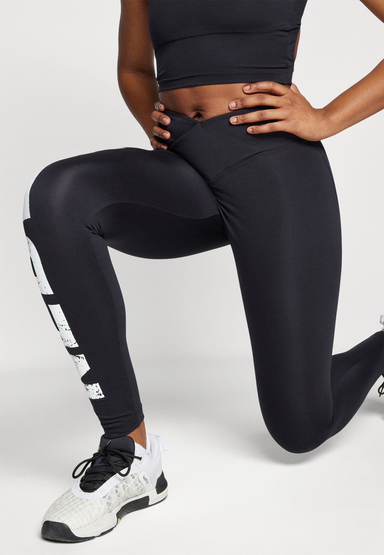 CROSSOVER LEGGINGS