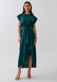 TUSSAH MADILYN  - Maxi šaty - emerald