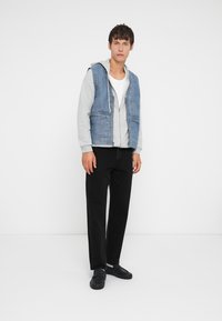 GAP DENIM VEST - Liemenė - blue chambray