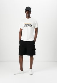 Replay SHORT SLEEVE GRAPHIC - Tricou cu imprimeu - natural white