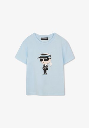 Svijetloplava majica s likom iz crtića u sredini koji nosi crno odijelo, sunčane naočale, rep i prugastu kapu s vizorom.